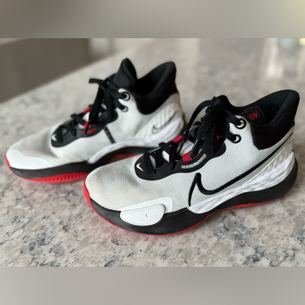 MEN'S NIKE RENEW ELEVATE III BASKETBALL SHOES
